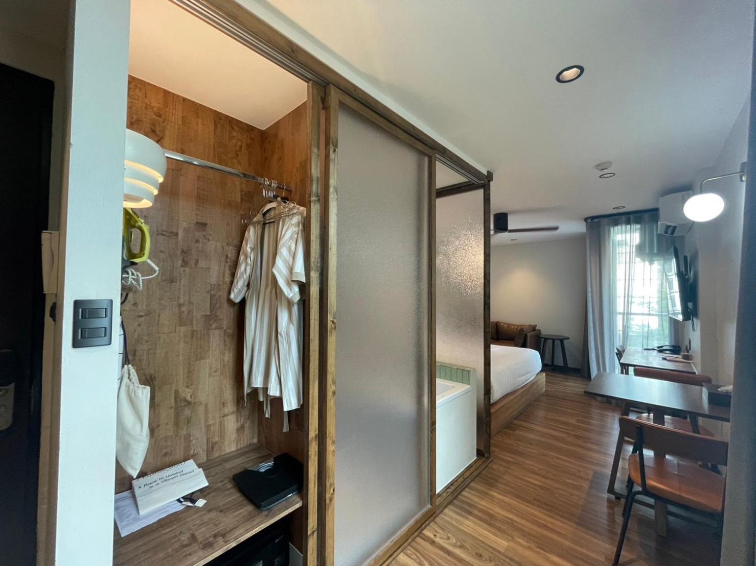 Karaarom Hotel Bangkok Ngoại thất bức ảnh